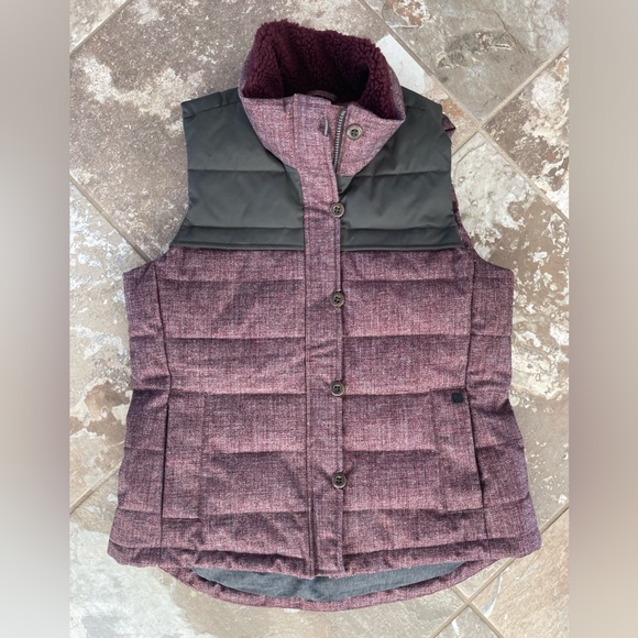 NWOT Woolrich Bitter Chill Wool Loft Vest Women’s size Medium Burgundy - Picture 2 of 4